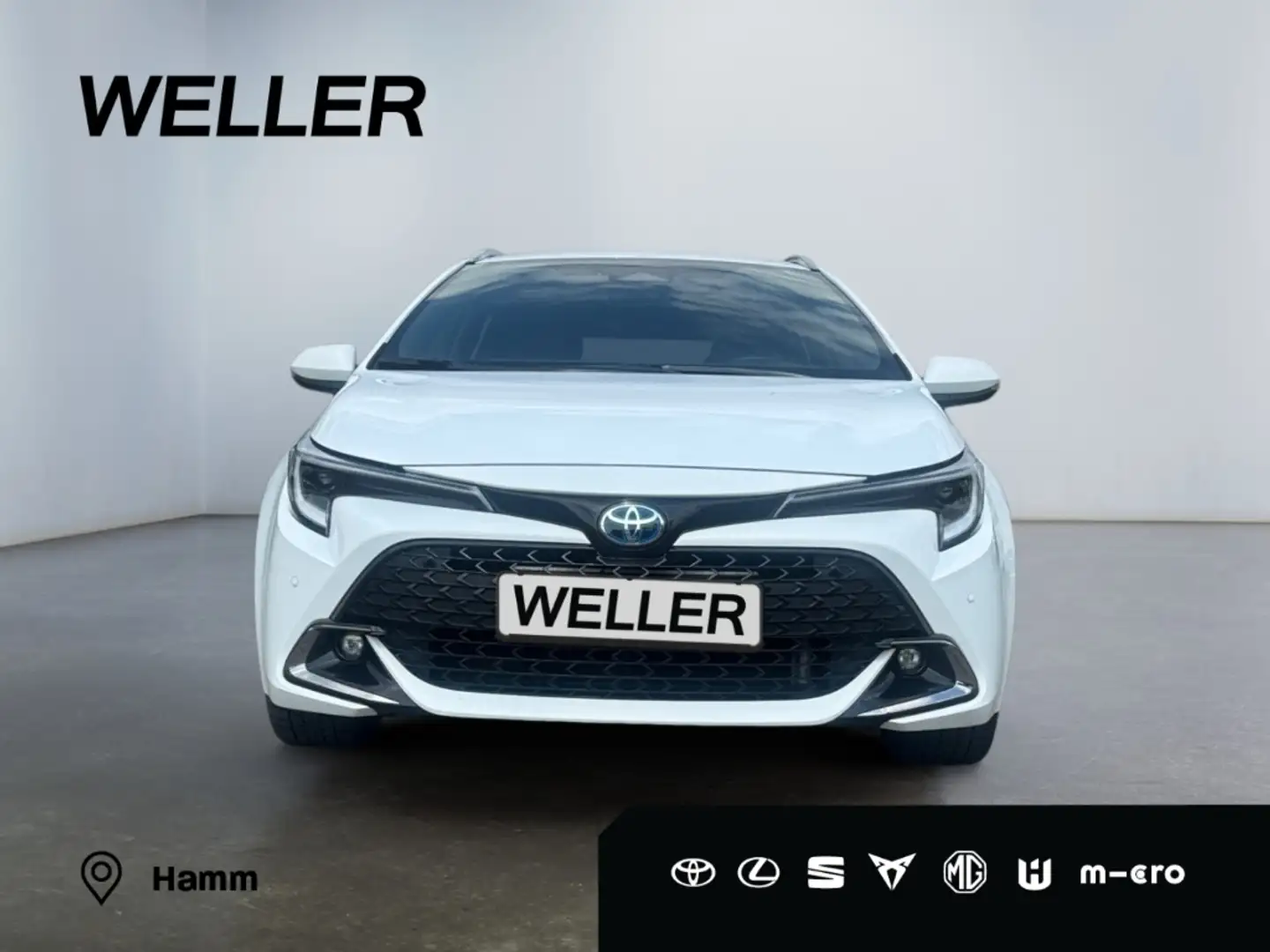 Toyota Corolla 2.0 Hybrid TS Team D *Navi*LED*CarPlay* Bílá - 2