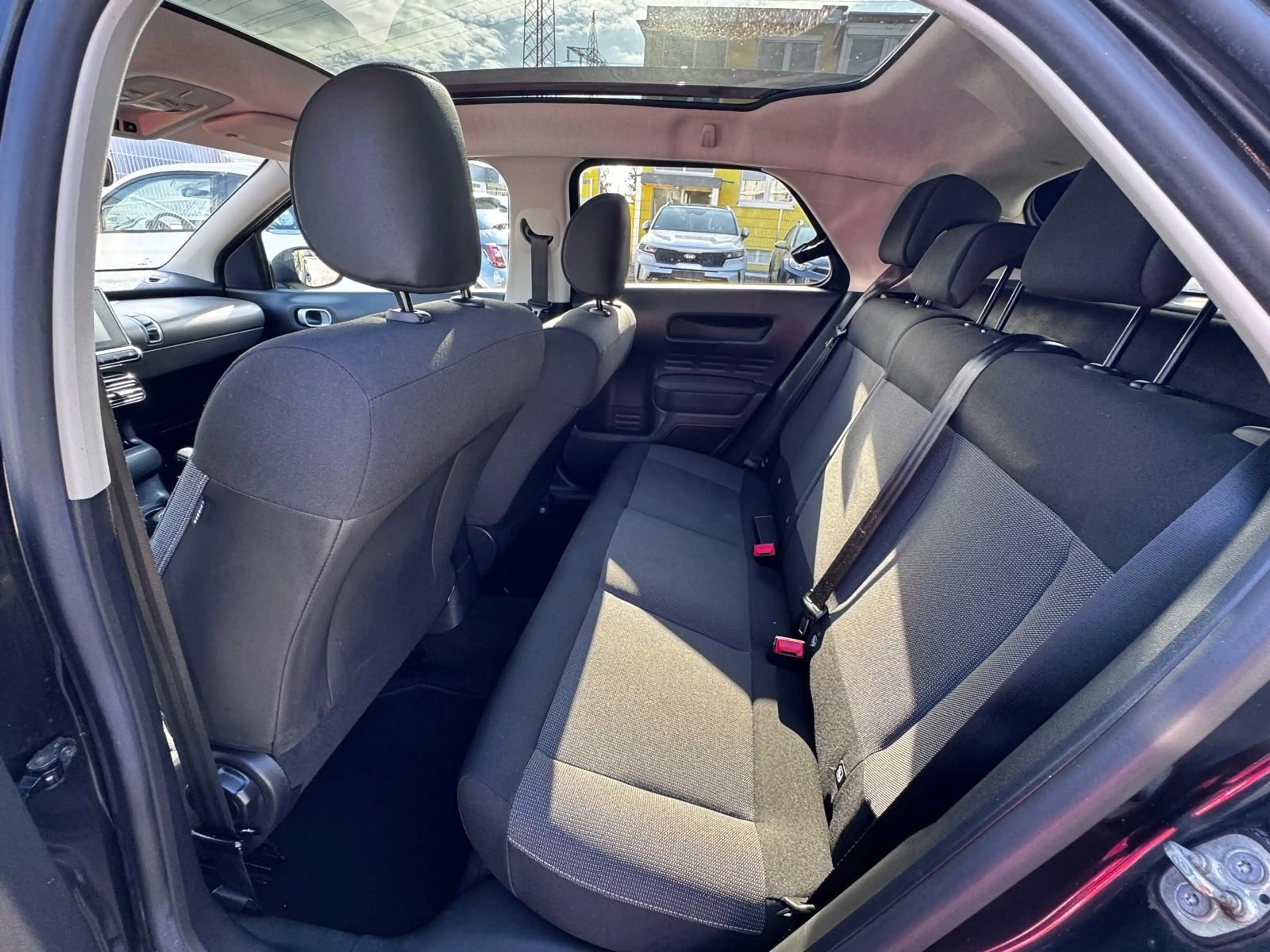 Citroen C4 Cactus Shine*NAVI*AHK*Selbstlenkende-Systeme* — photo 15