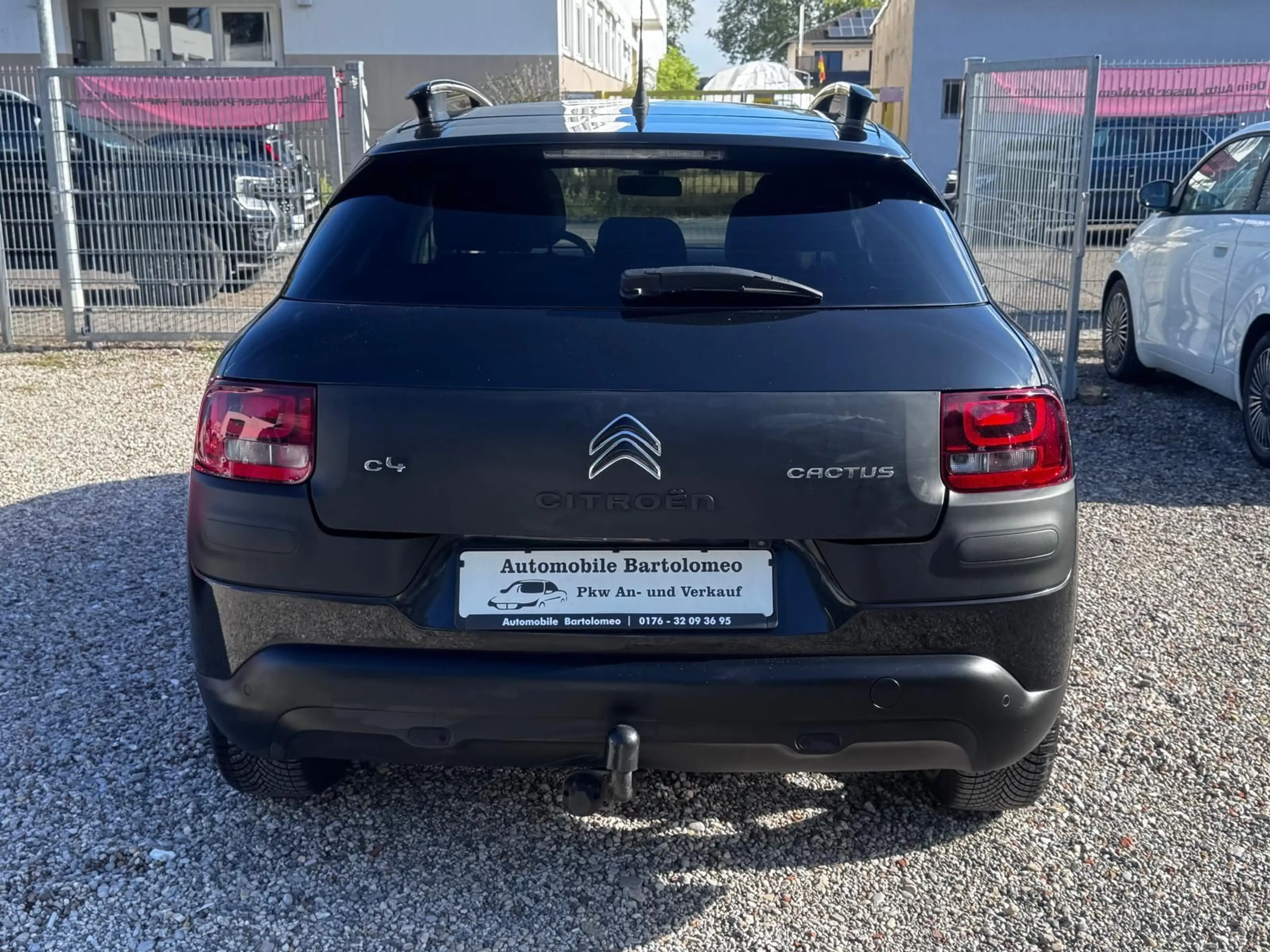 Citroen C4 Cactus Shine*NAVI*AHK*Selbstlenkende-Systeme* — photo 6