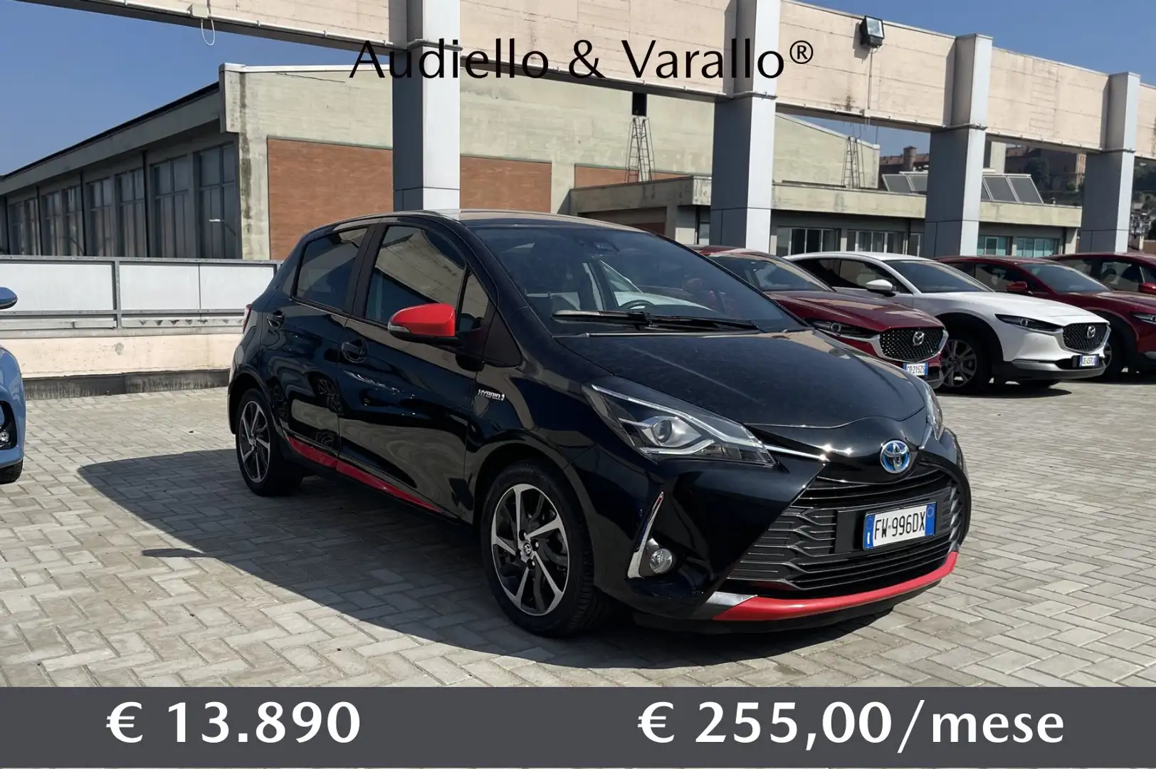 Toyota Yaris Yaris 1.5 Hybrid 5 porte Y20 Rosso - 1
