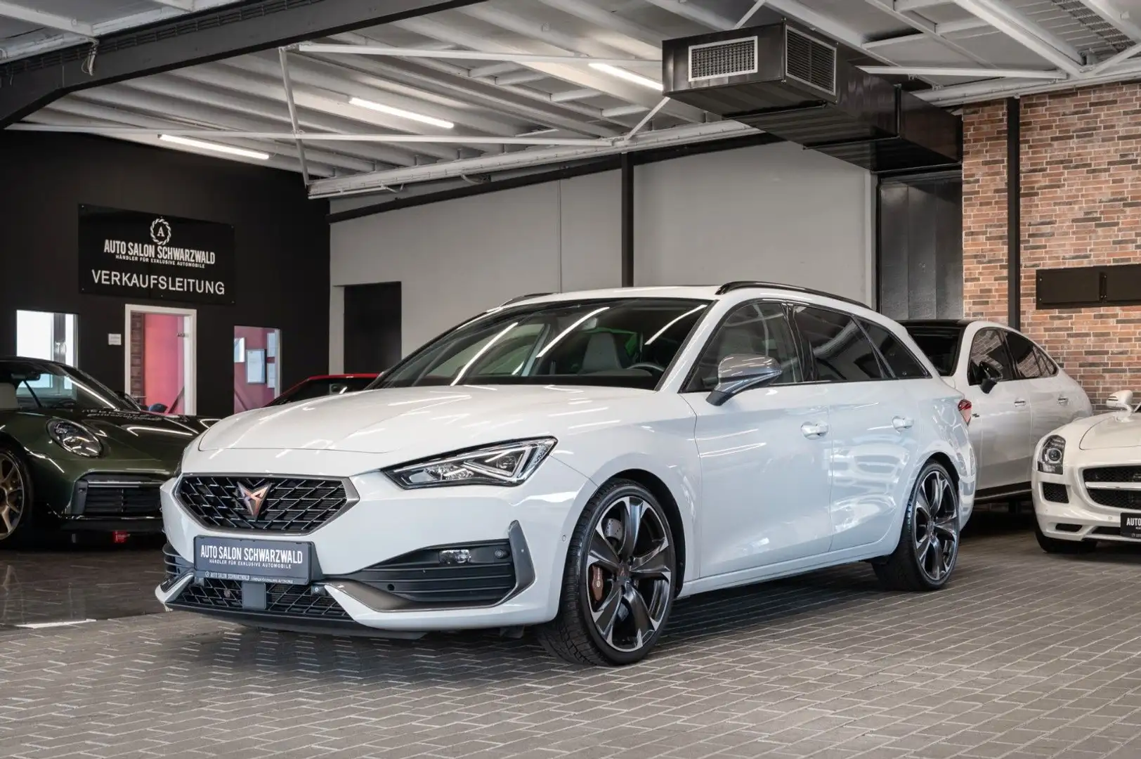CUPRA Leon Kombi VZ|CUPRA SITZE|PANO|AHK|DCC|VOLL Weiß - 2