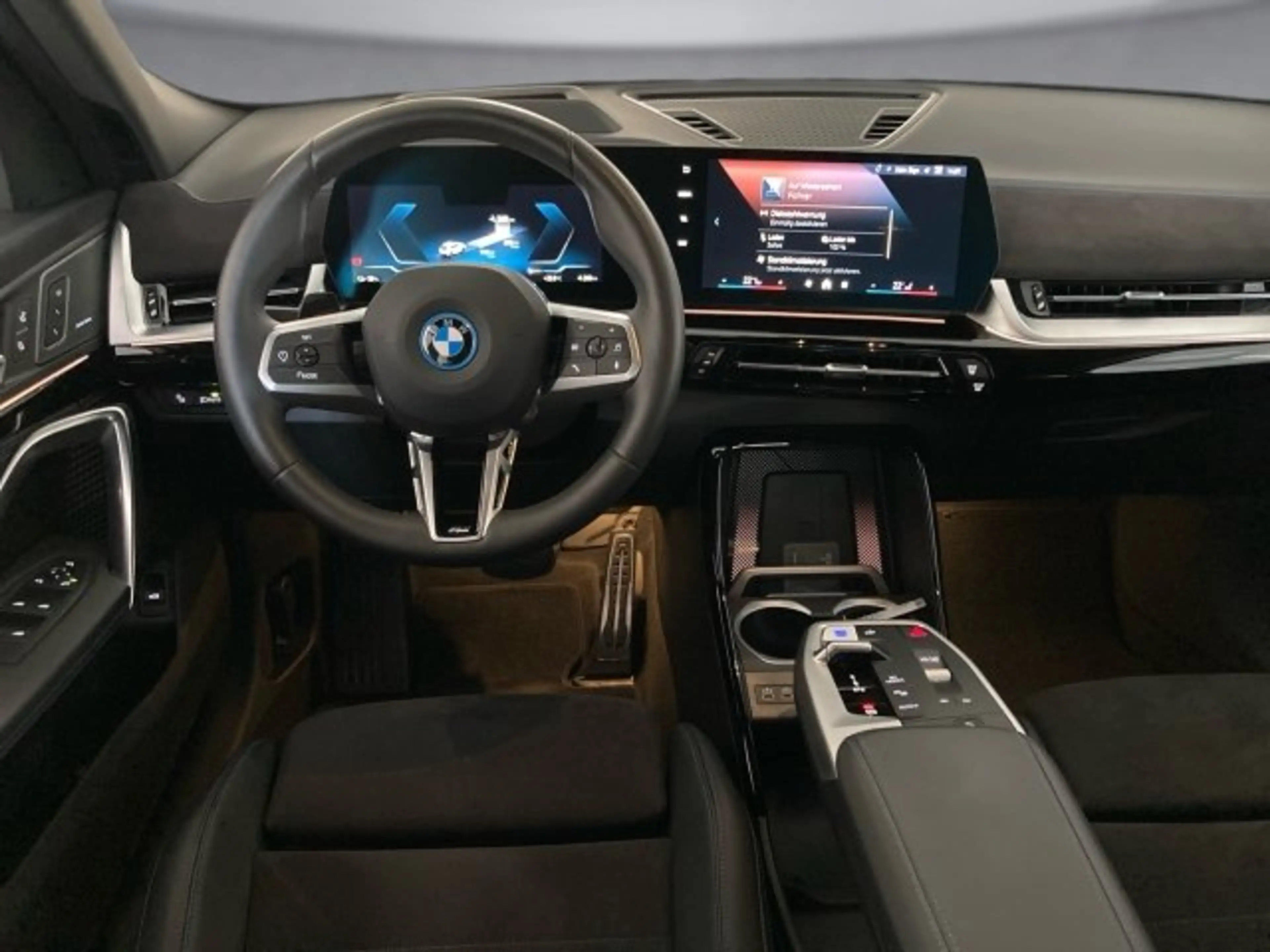 BMW iX2 eDrive20 U10 HB0 — photo 10