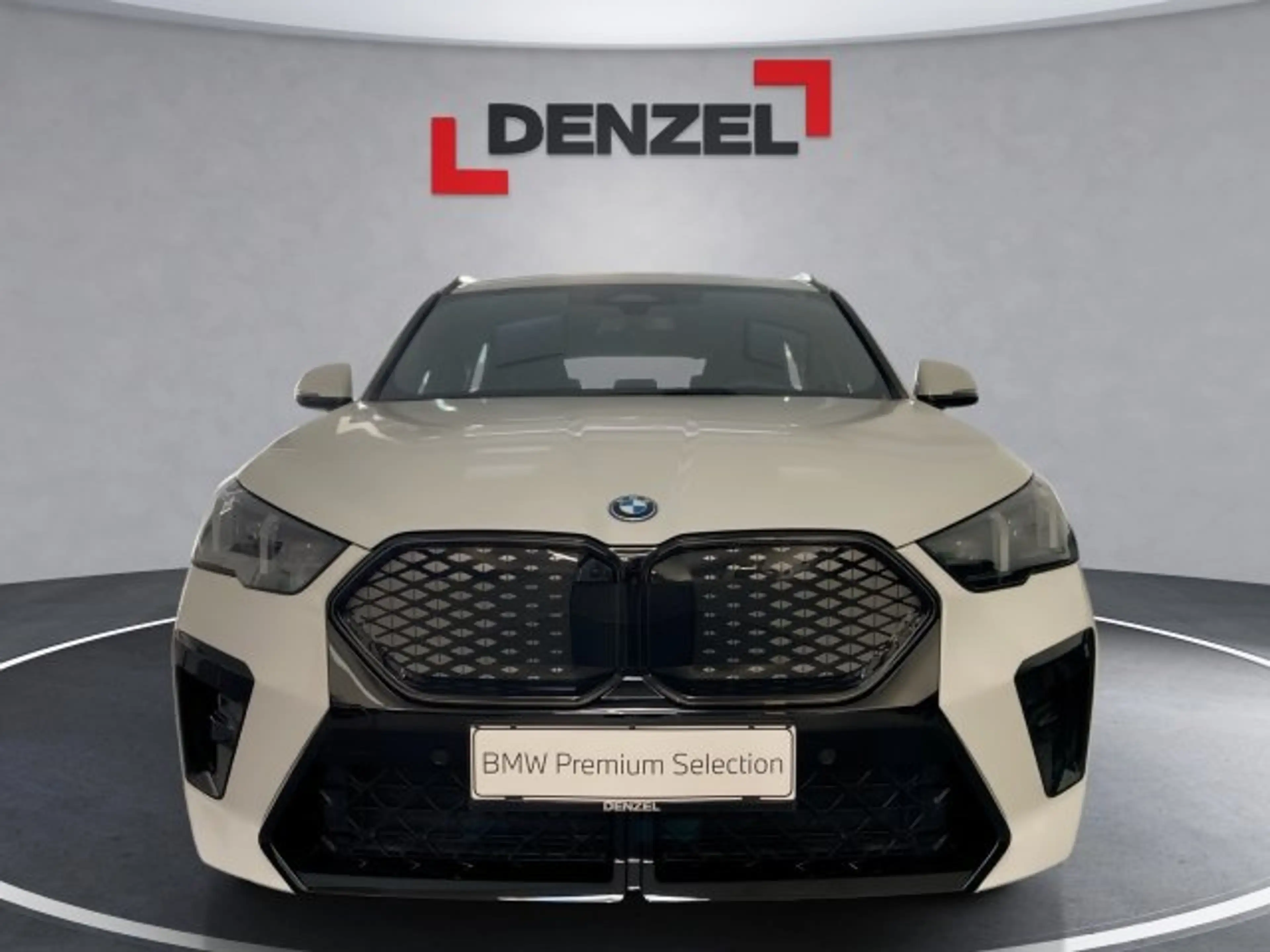 BMW iX2 eDrive20 U10 HB0 — photo 3