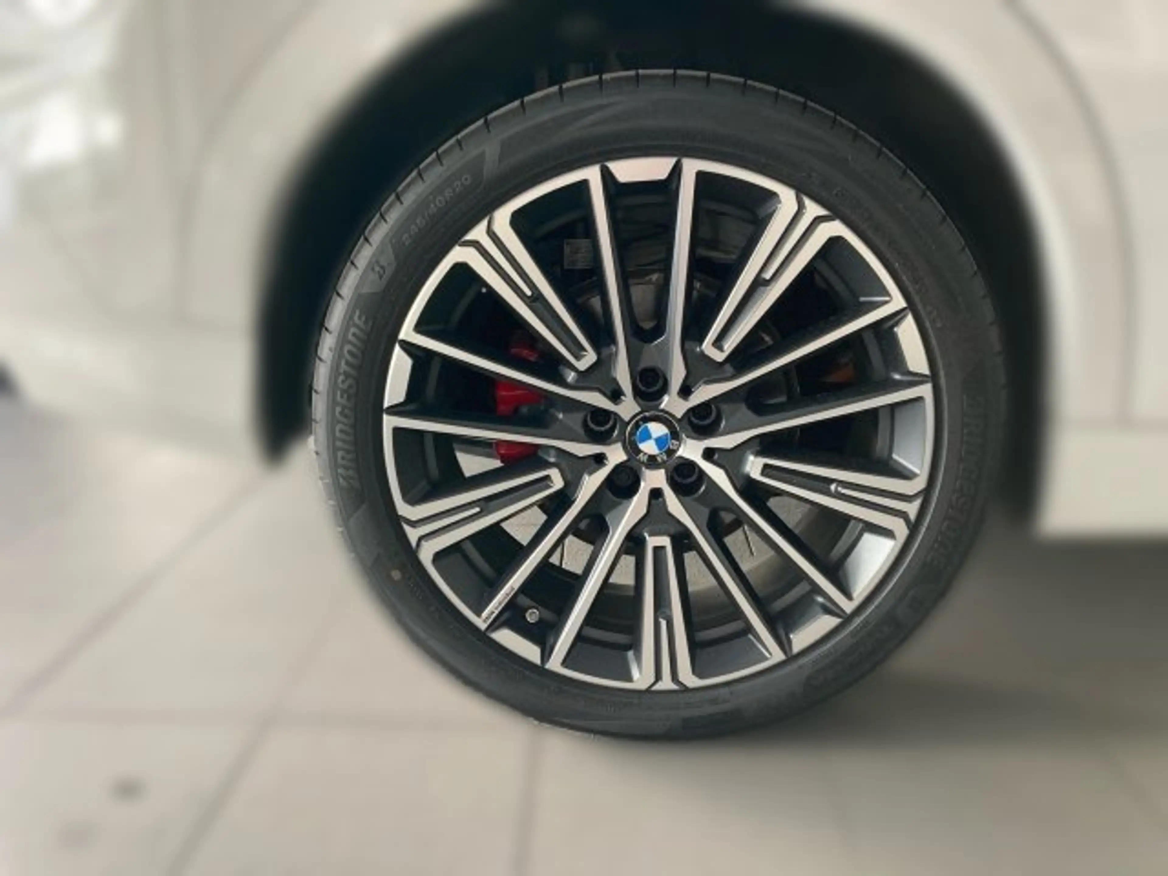 BMW iX2 eDrive20 U10 HB0 — photo 7
