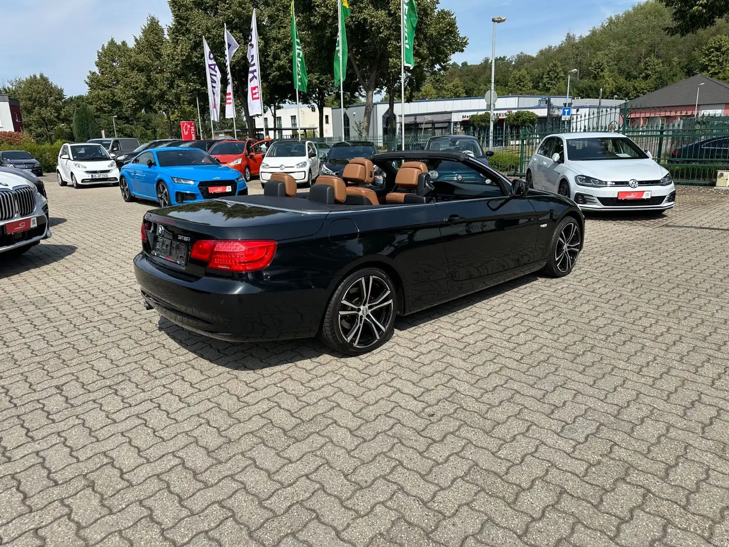 BMW 318 i Cabrio Edition Exclusive Bi-Xen Nav LEDER Negru - 2