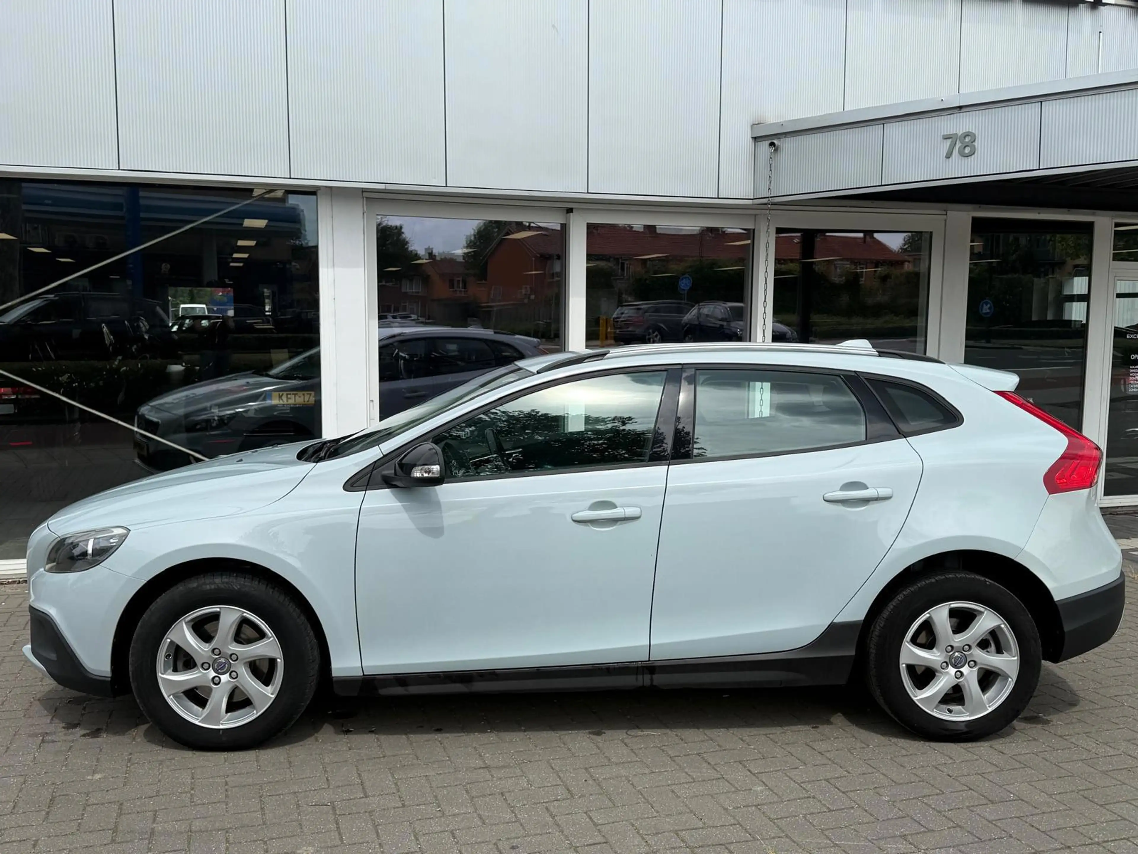 Volvo V40 Cross Country 1.6 D2 Kinetic - Navigatie — photo 9