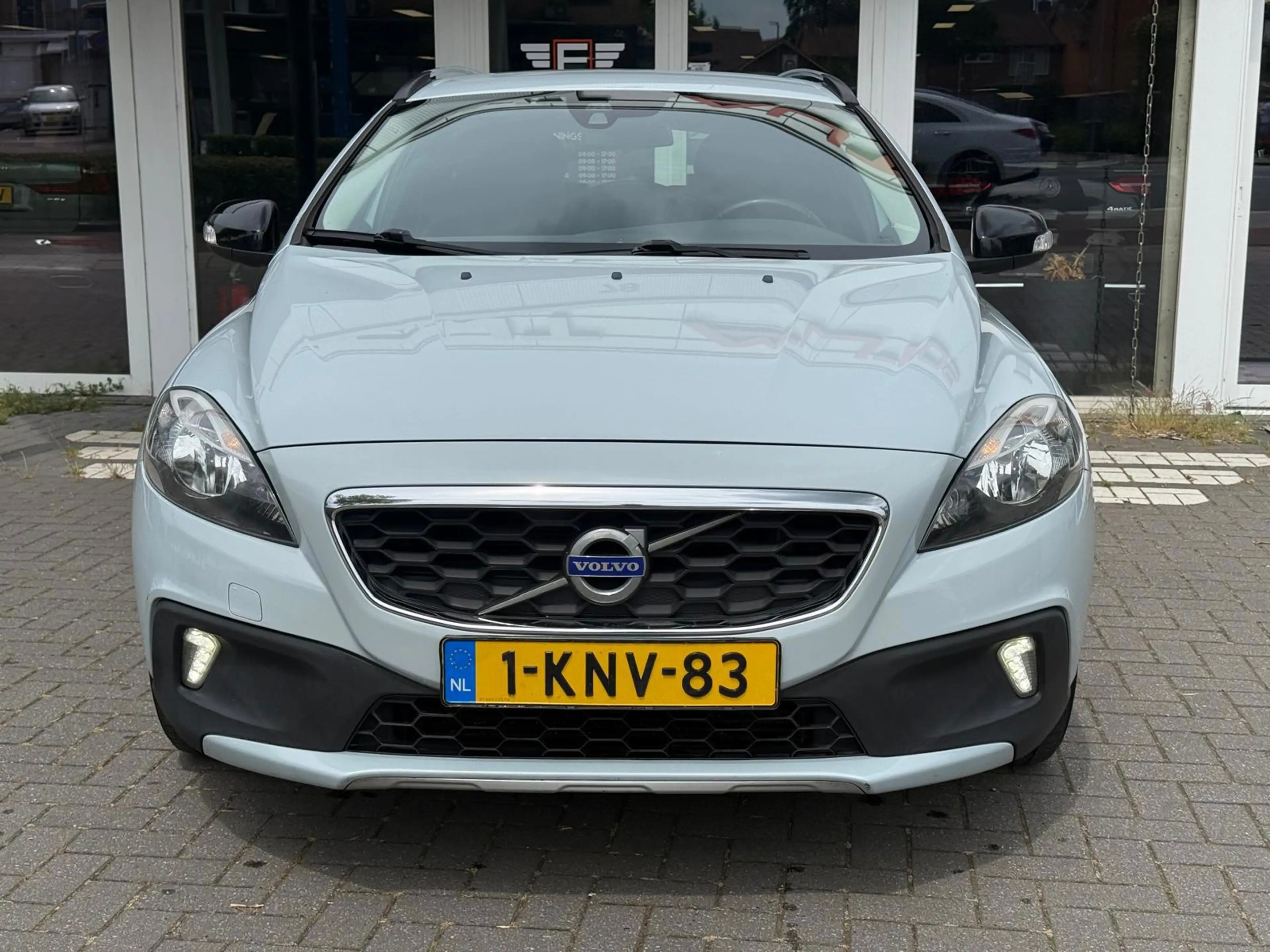 Volvo V40 Cross Country 1.6 D2 Kinetic - Navigatie — photo 3