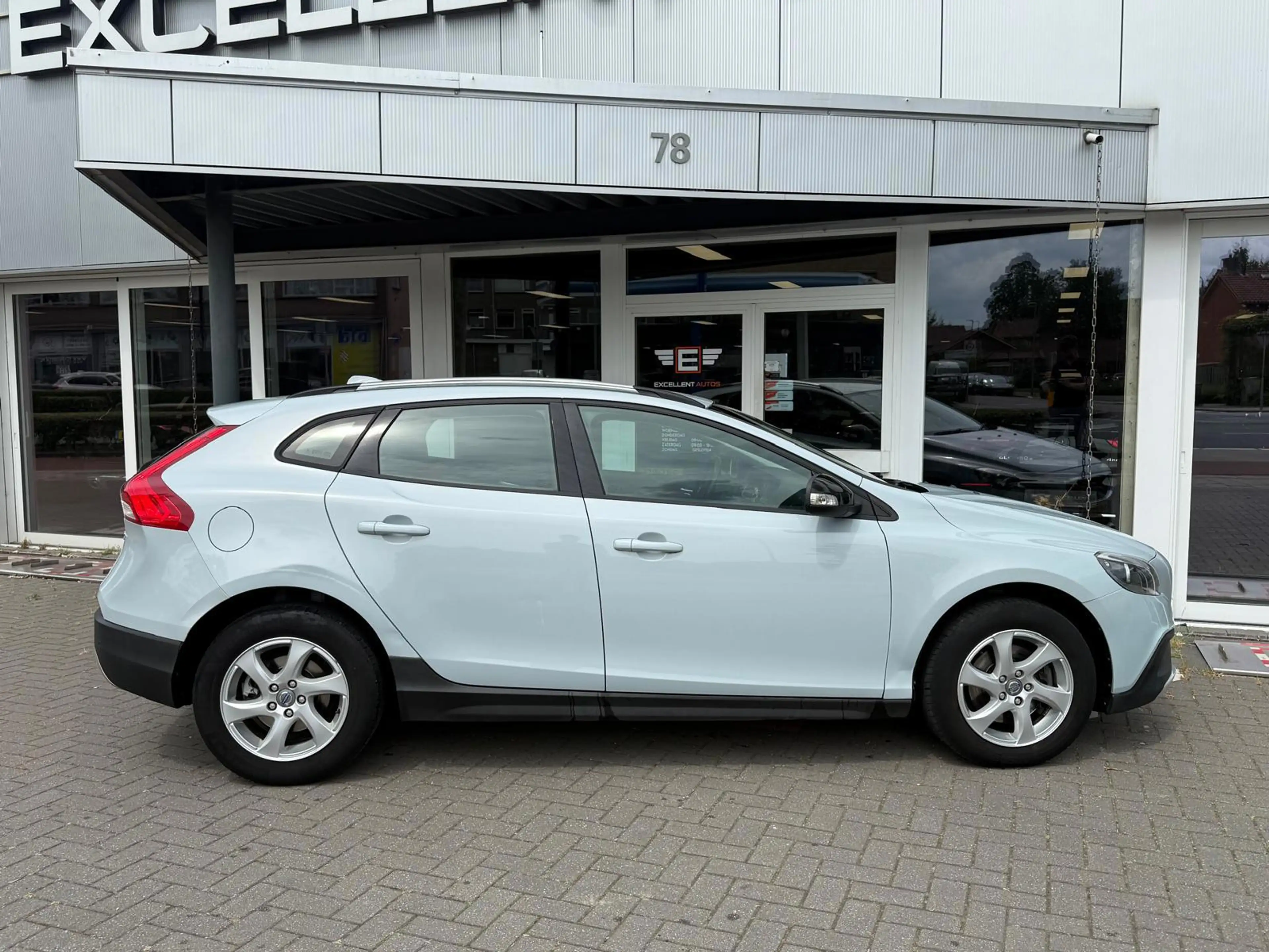 Volvo V40 Cross Country 1.6 D2 Kinetic - Navigatie — photo 5