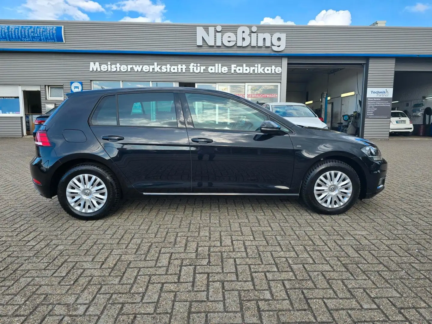 Volkswagen Golf 1.4 TSI Join/Navi/Klimaaut./St.Heiz./Blueth Schwarz - 1