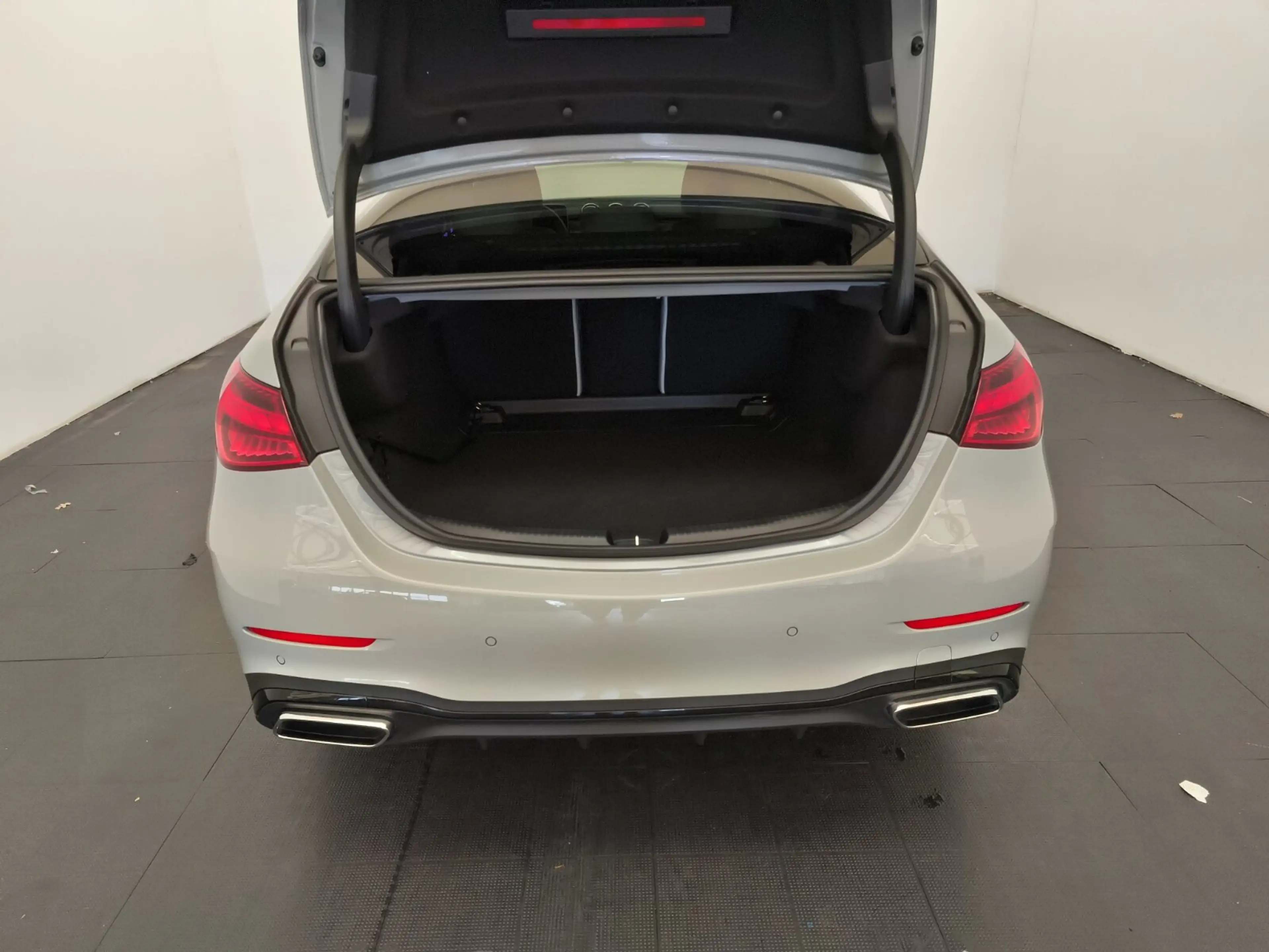 Mercedes-Benz C 200 C 200 AMG Distr 360Cam Night Burm3D WinterP 19" — photo 10