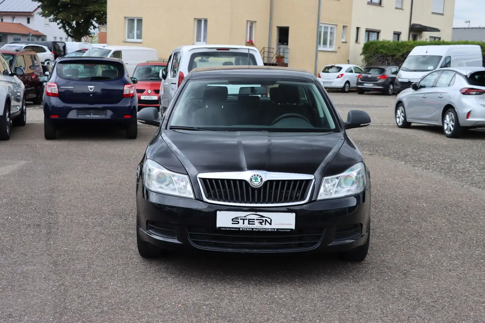 Skoda Octavia 1.6 TDI Combi Classic l 1.HAND l KLIMA l Schwarz - 2