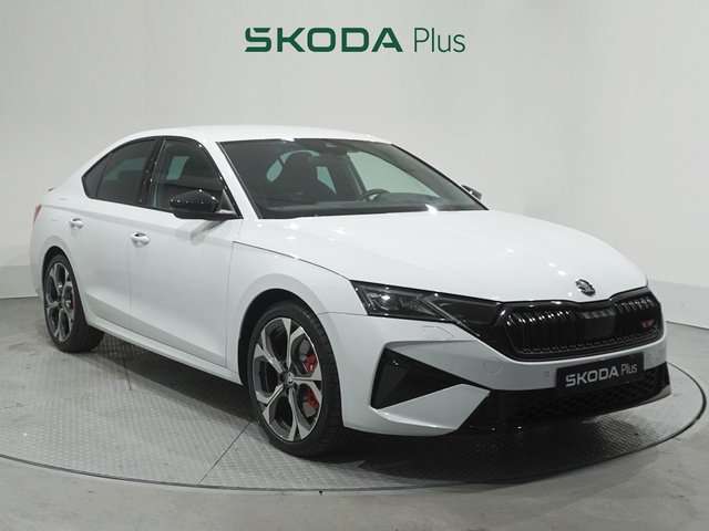 Skoda Octavia 2.0 TSI RS DSG7 195kW - foto 1