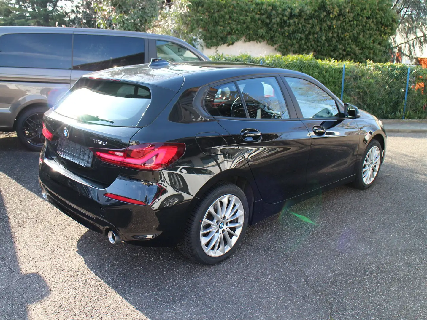 BMW 118 118dF40/Limo/Lifecockp/Navip/Klima/DAB/PDC/LED/17" Schwarz - 2