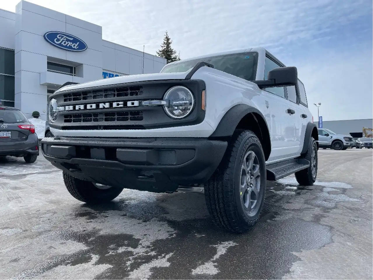 Ford Bronco снимка Ford Bronco