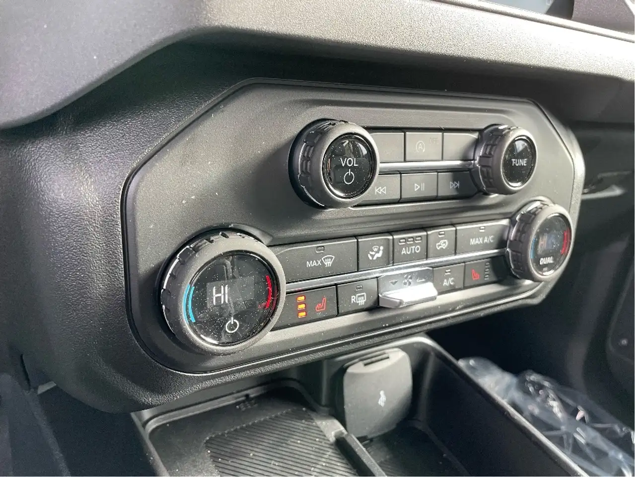 Ford Bronco снимка Ford Bronco