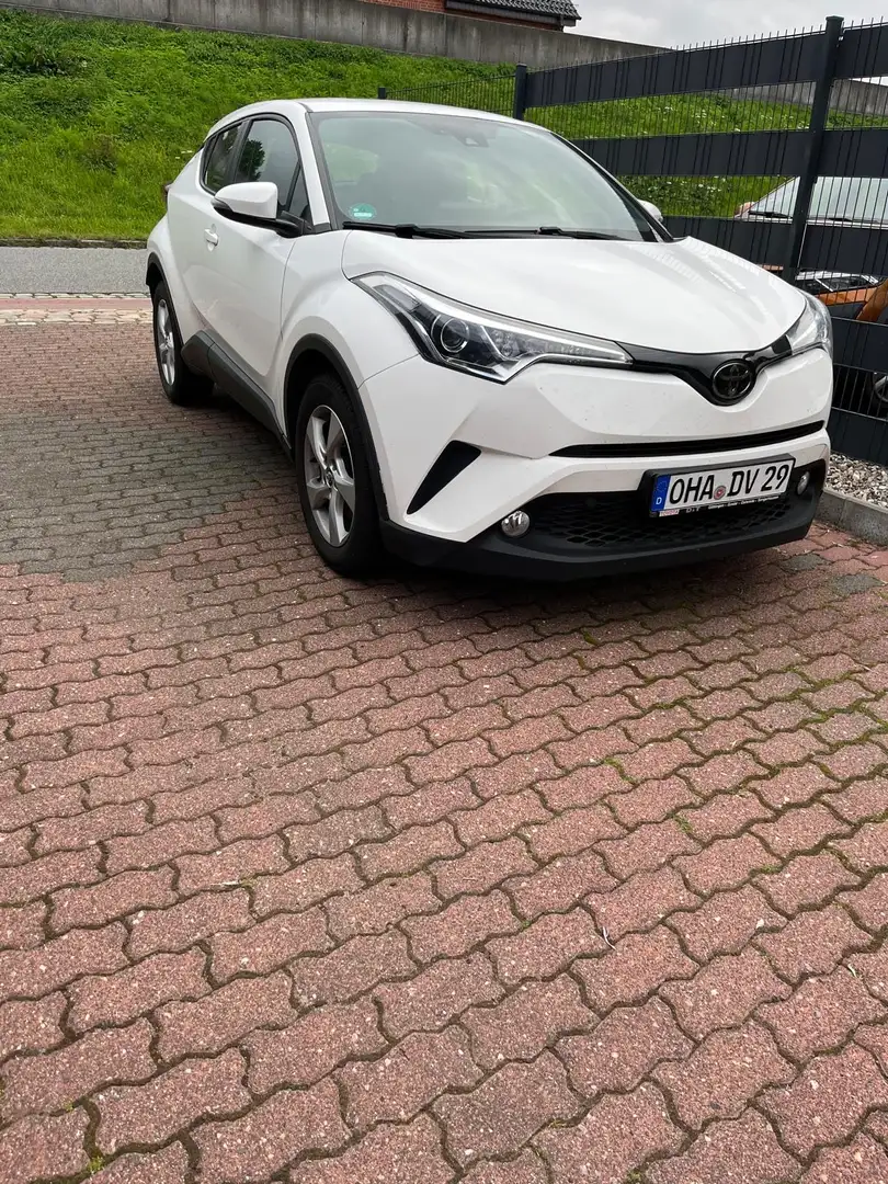 Toyota C-HR Weiß - 1