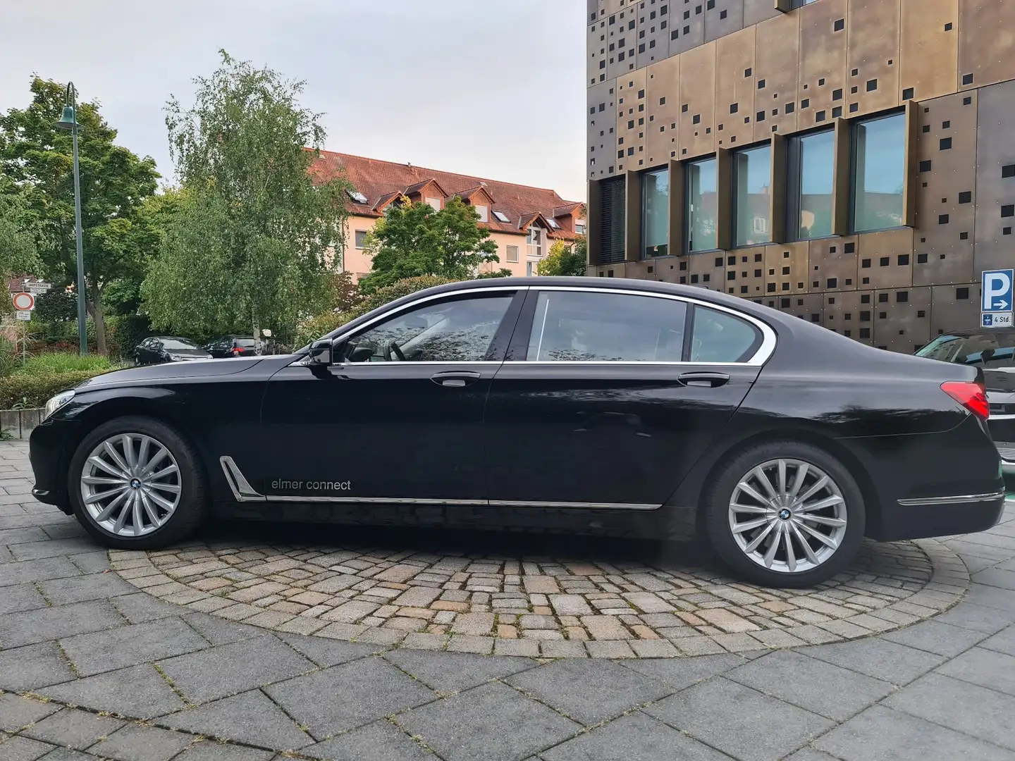 BMW 750 750Li xDrive executive Traumzustand Vollauss Чёрный - 2
