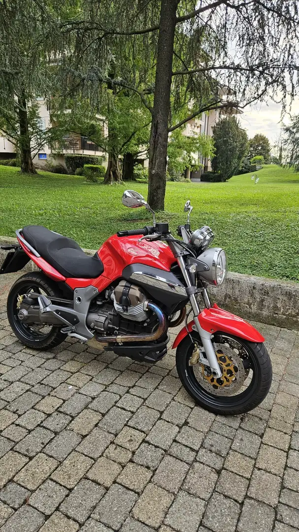 Moto Guzzi Breva 1100 Rood - 1