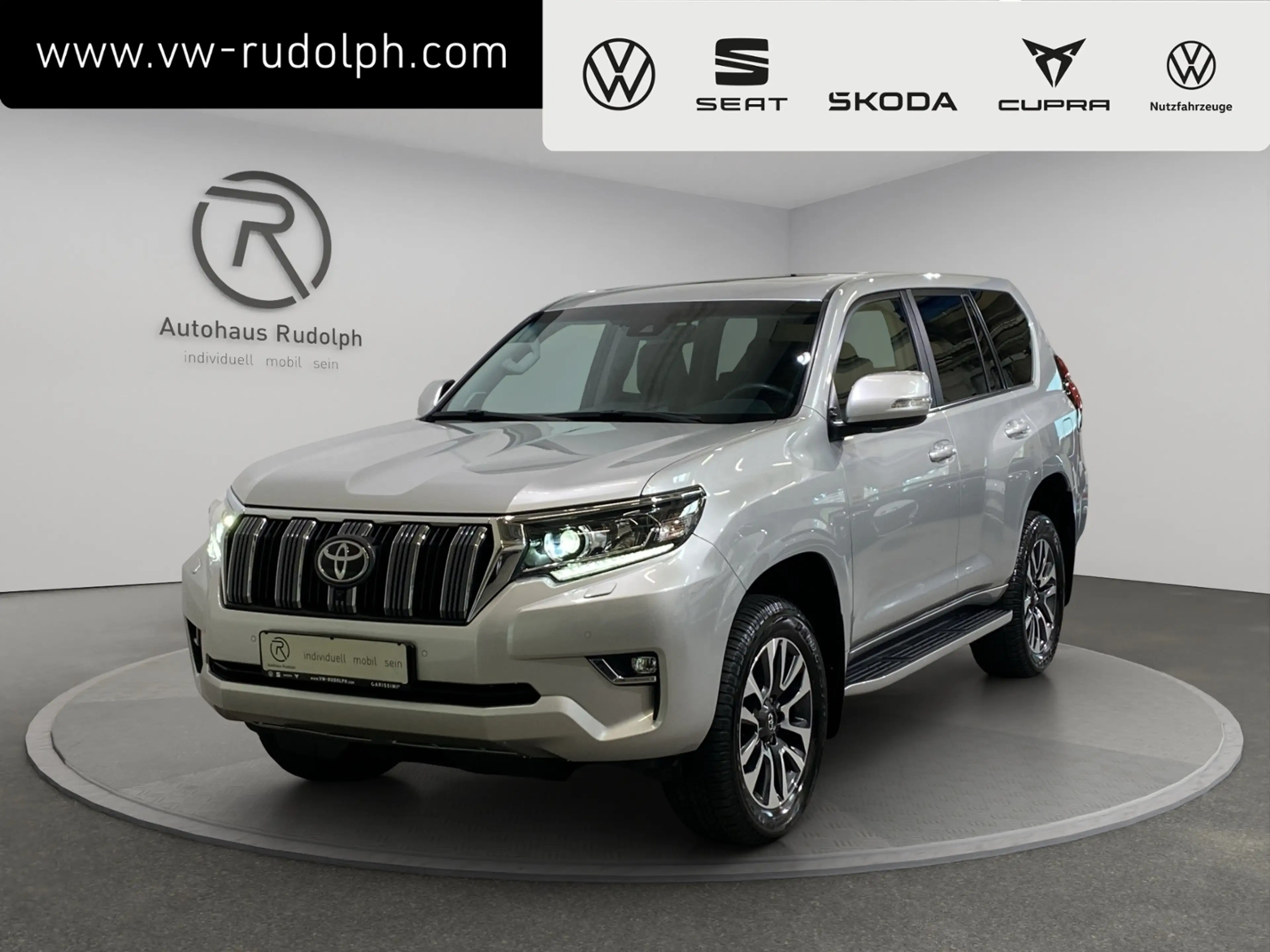 Toyota Land Cruiser 2.8 D4-D 4x4 Executive / Navi LED