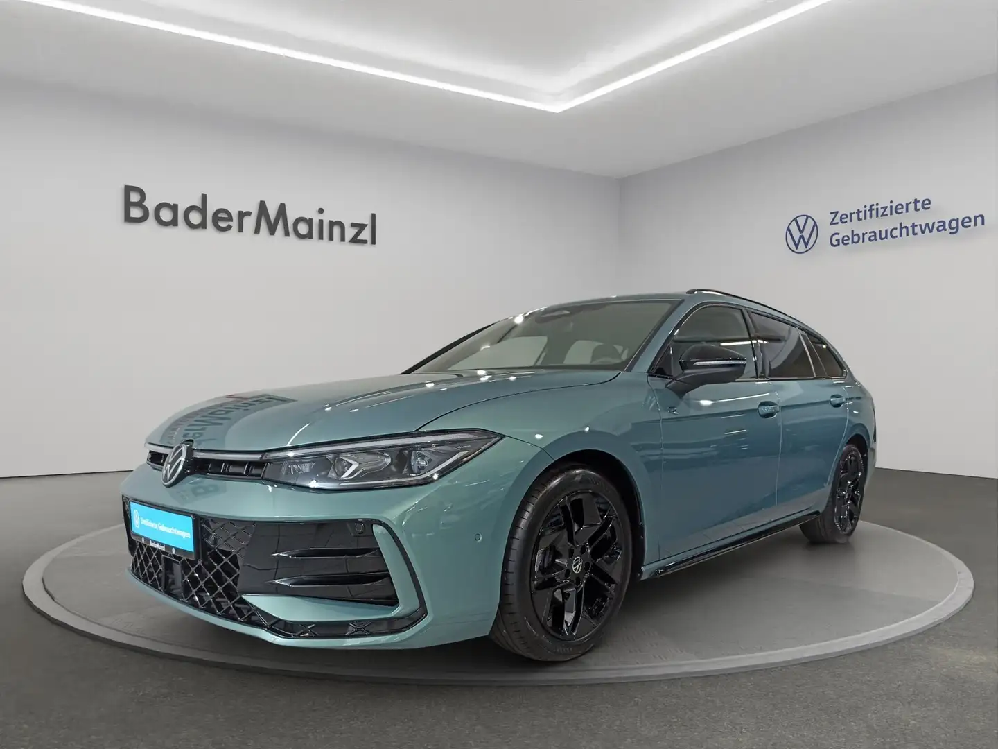 Volkswagen Passat Variant 2.0 TDI R Line AHK SHZ AmbL Matrix Vert - 1