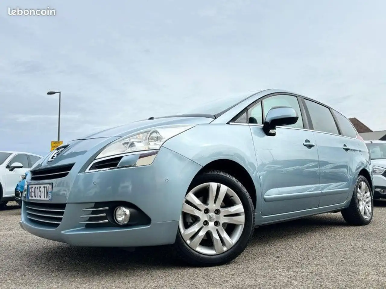 Peugeot 5008 1.6 THP 16V PREMIUM 7PL
