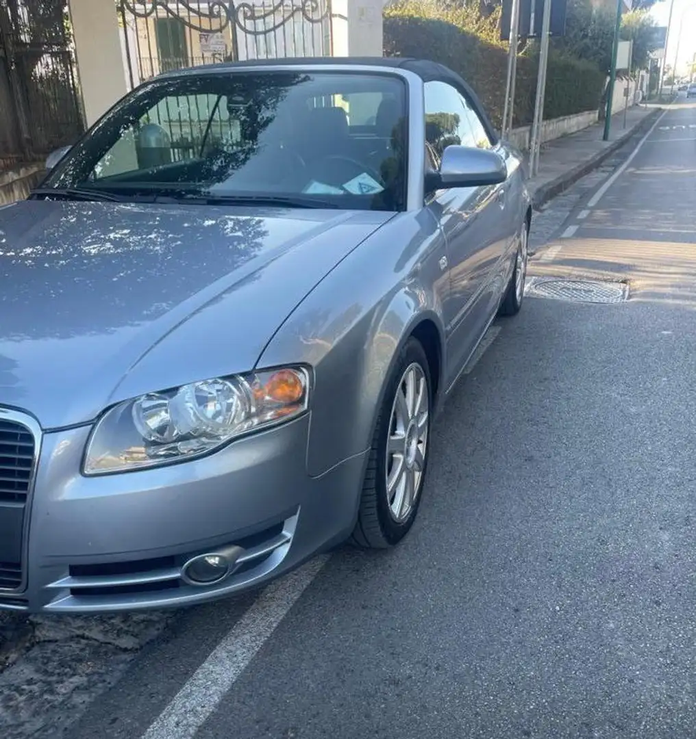 Audi A4 A4 Cabrio 2.0 tdi fap Grigio - 2