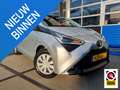 Toyota Aygo 1.0 VVT-i x-fun 5-DEURS / AIRCO / LED / BLUETOOTH Zilver - thumbnail 1