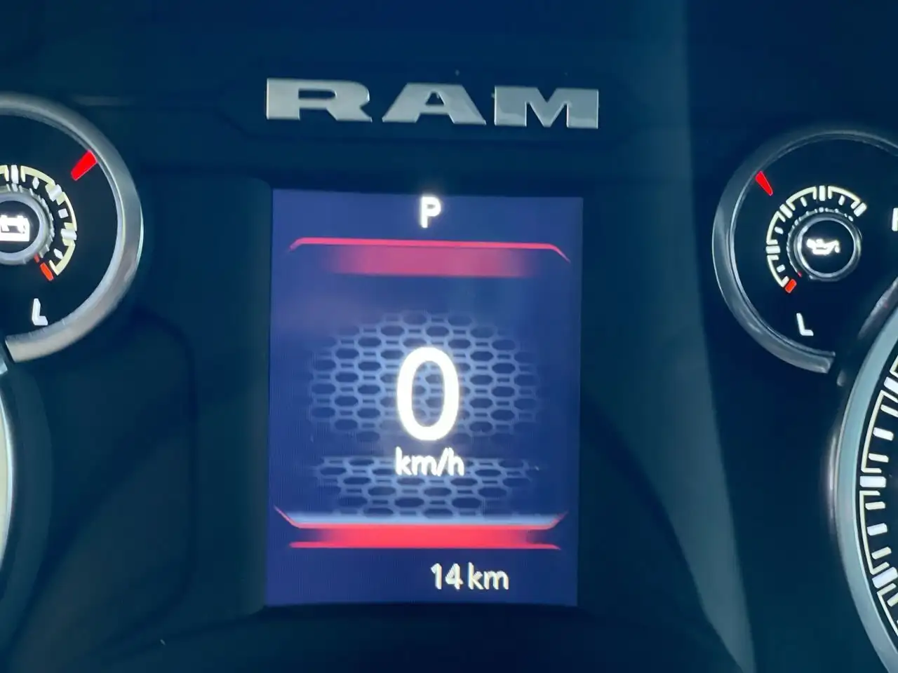 RAM 1500 снимка RAM 1500