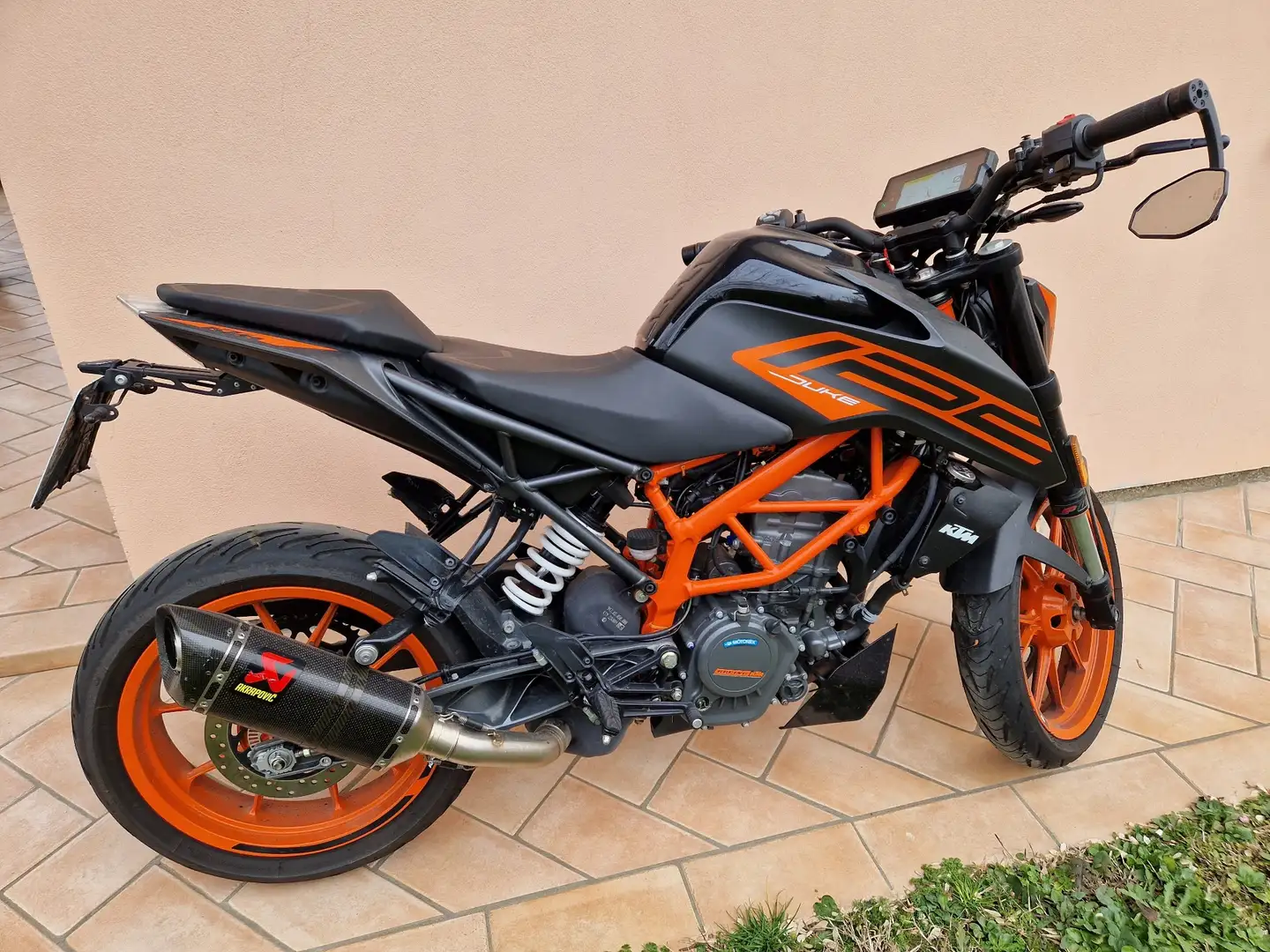 KTM 125 Duke Naked Nero - 1