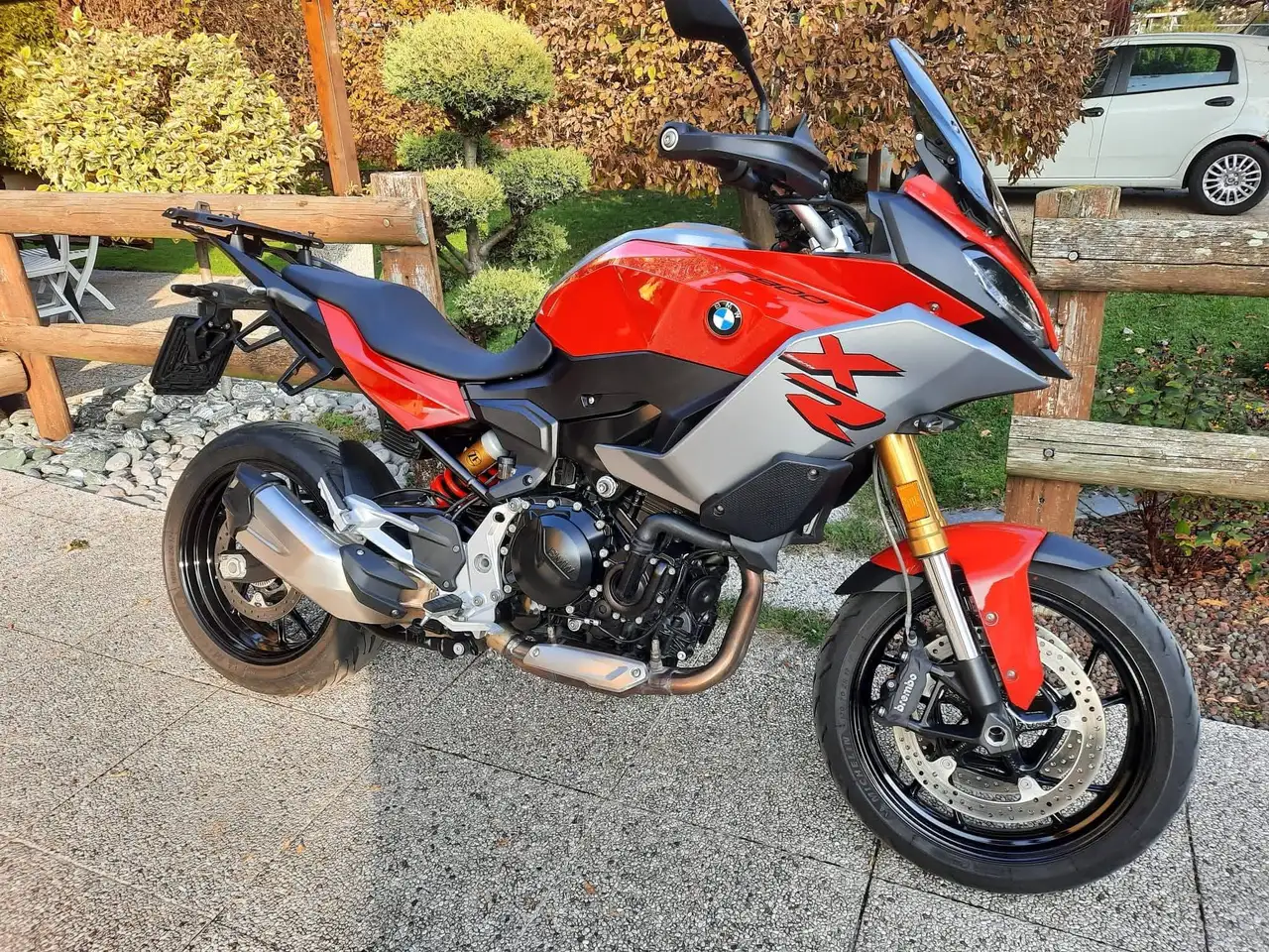 BMW F 900 XR
