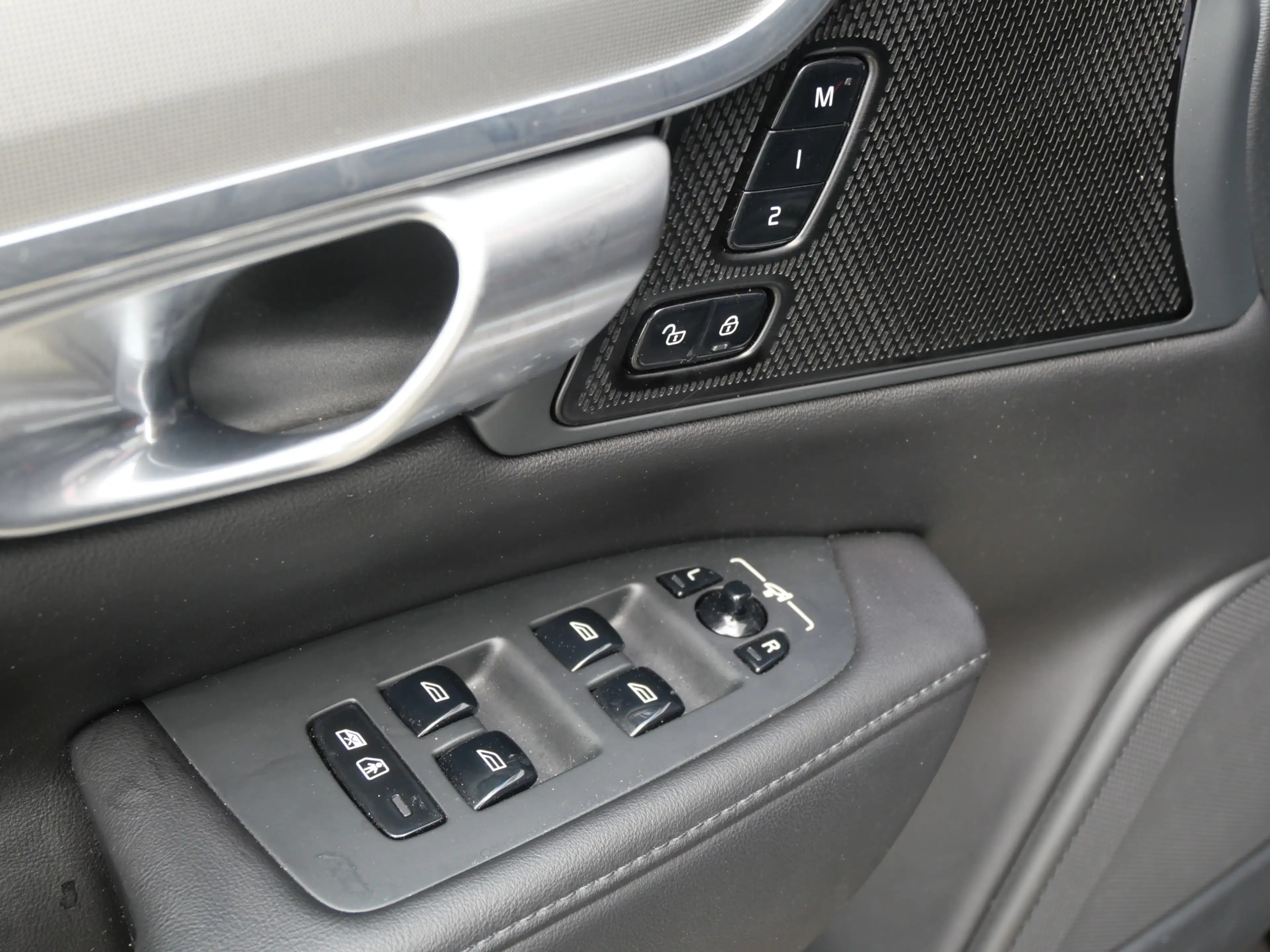 Volvo S90 2.0 T8 AWD PLUS BRIGHT | PANORAMA | A.C.C | TREKHA — photo 24