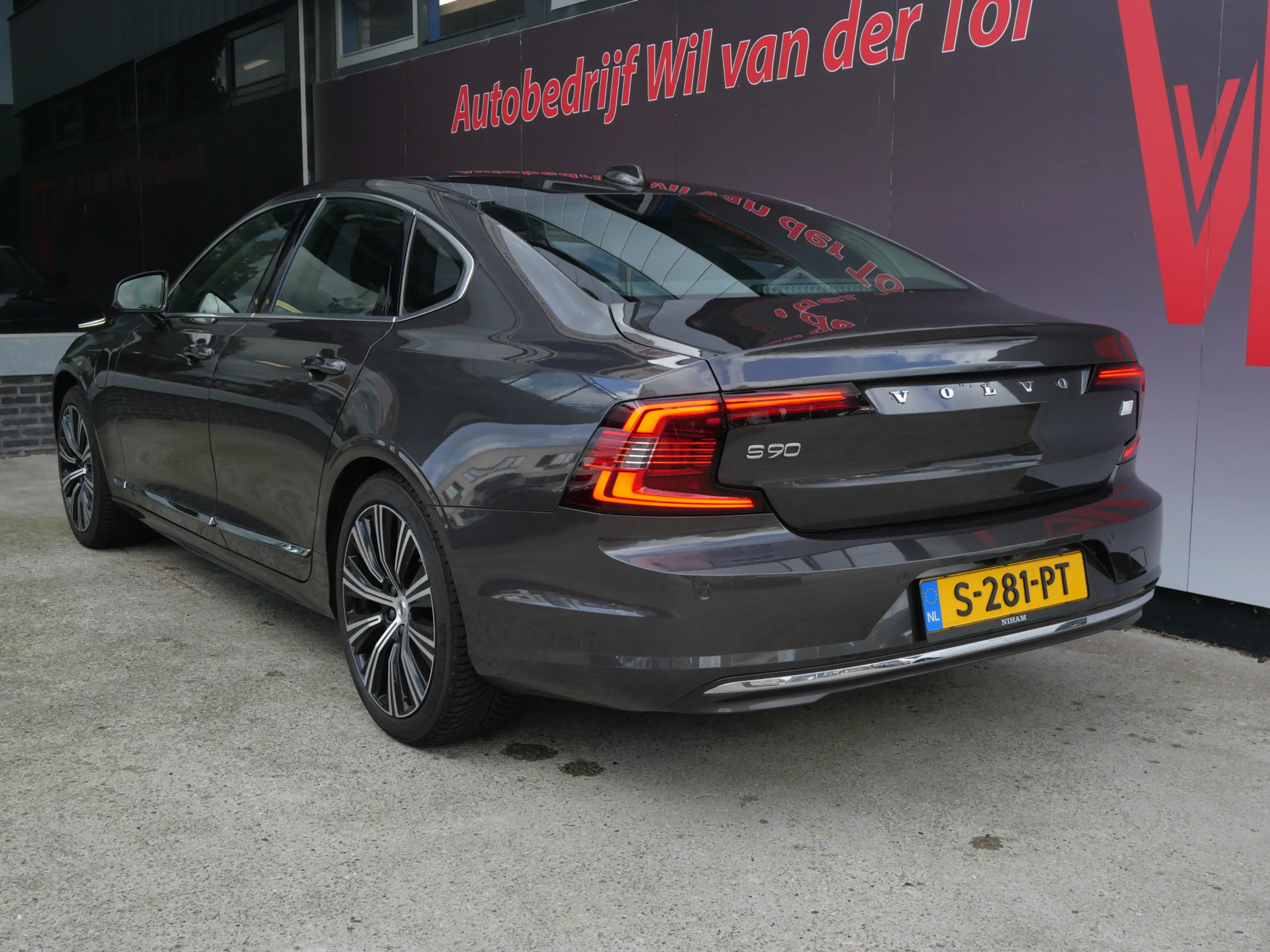 Volvo S90 2.0 T8 AWD PLUS BRIGHT | PANORAMA | A.C.C | TREKHA — photo 11