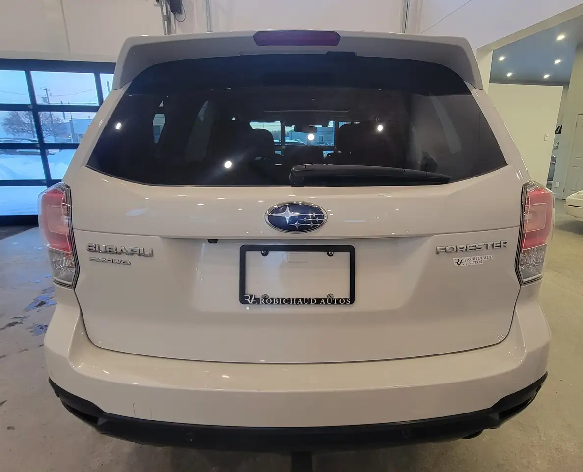 Subaru Forester снимка Subaru Forester