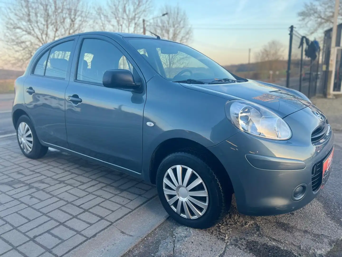 Nissan Micra 1.2i*Euro5*Clim*Vol Multi*Ve*Vc*etc Grijs - 2