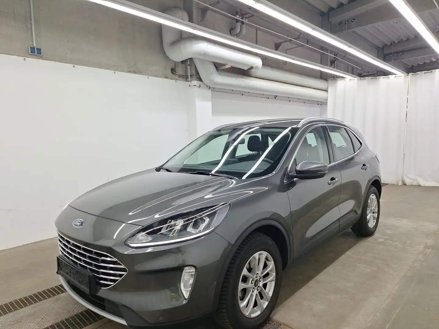 Ford Kuga Titanium NAV DAB TEMP SHZ PDC AC BC HDC Isofix Grigio - 1