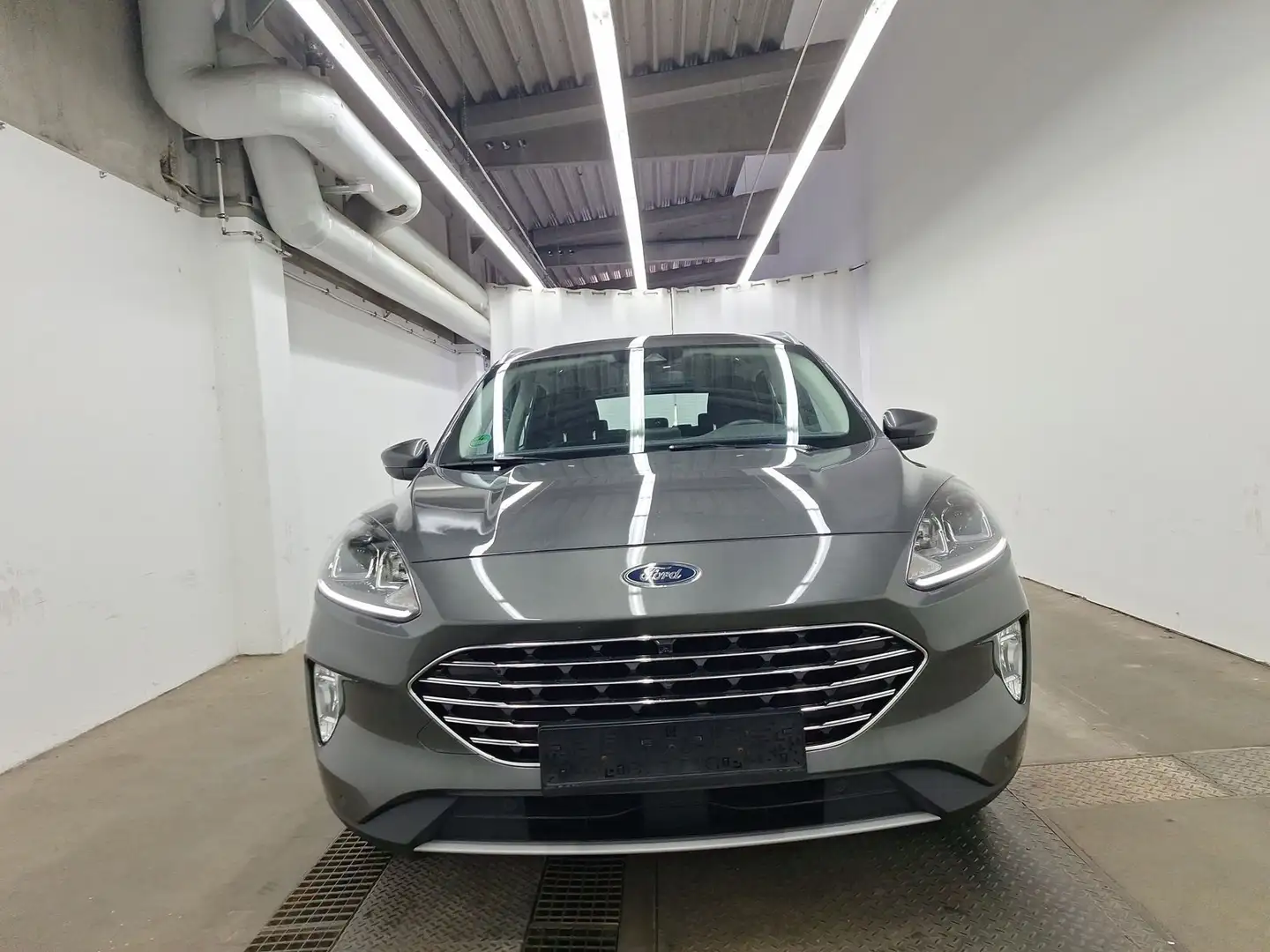 Ford Kuga Titanium NAV DAB TEMP SHZ PDC AC BC HDC Isofix Grigio - 2