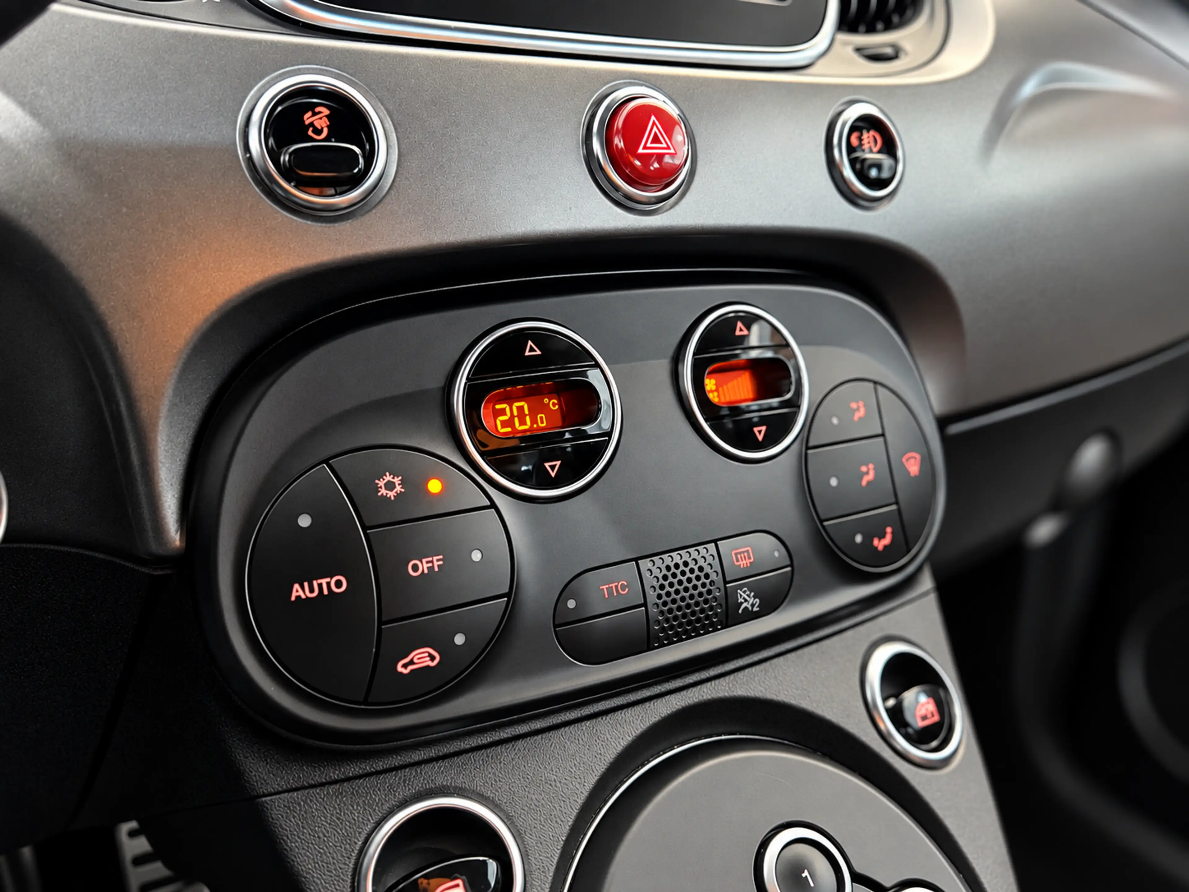 Abarth 595 Turismo Abarth — photo 15