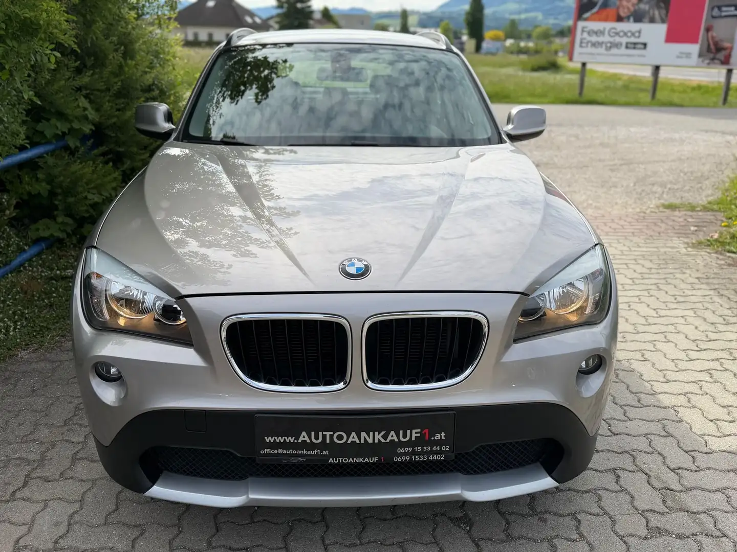BMW X1 Sdrive18d **2.Besitz**Inspektion & Pickerl Neu** Silber - 2