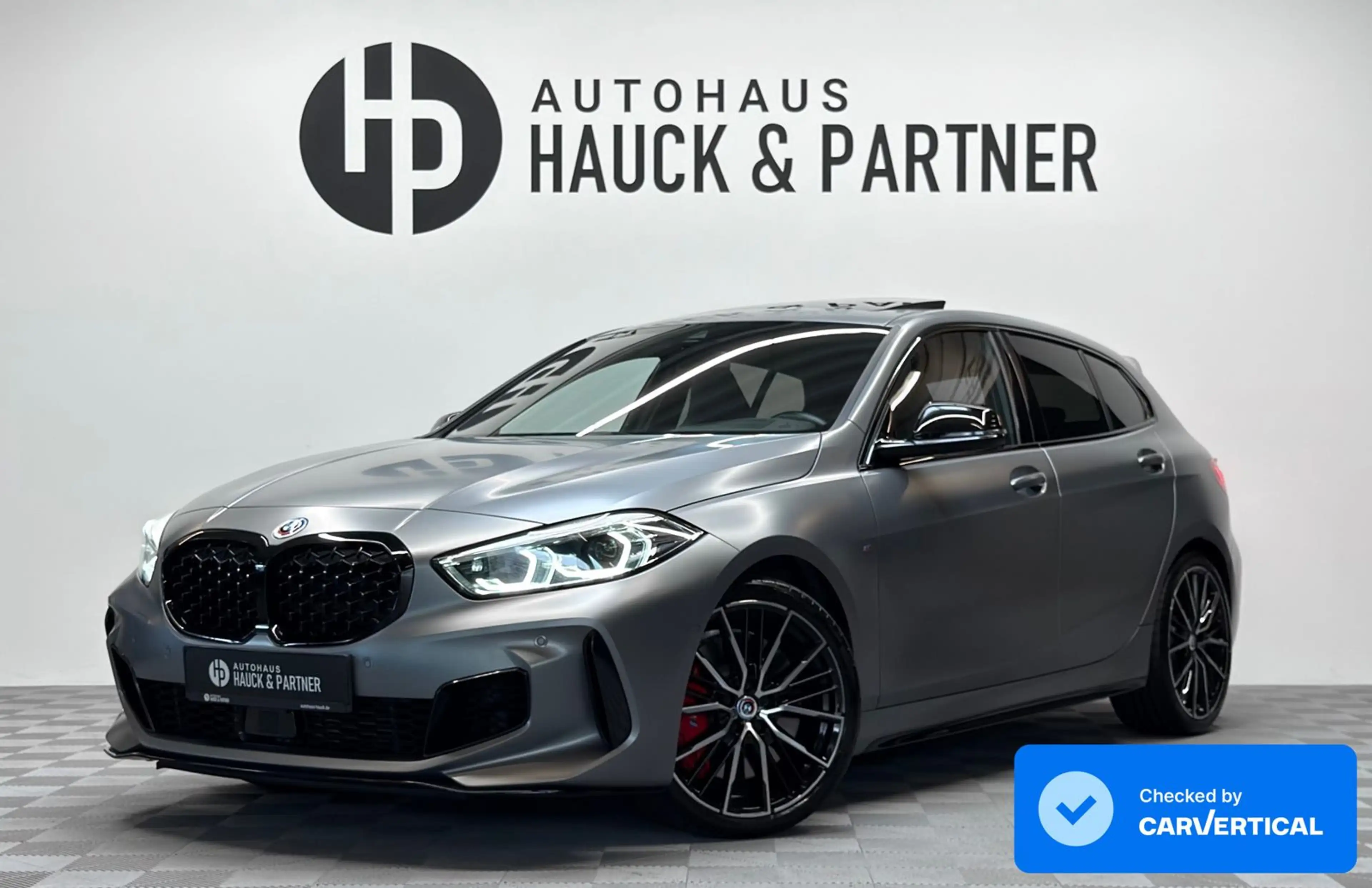 BMW 135 i xD Edition Colorvision *Pano*H-Up*M-Sitz