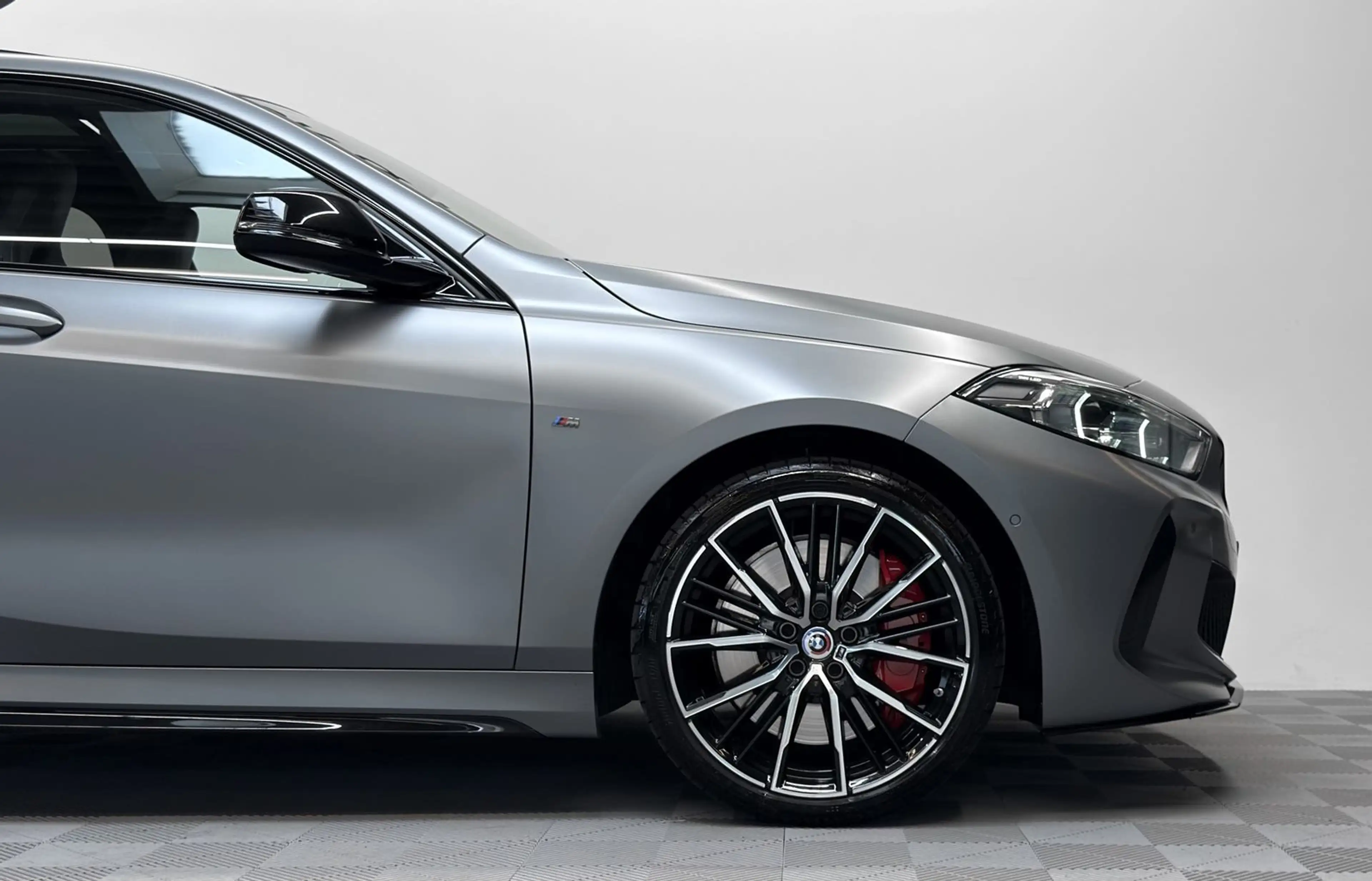 BMW 135 i xD Edition Colorvision *Pano*H-Up*M-Sitz — photo 7