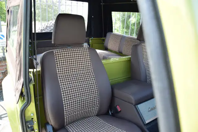 Land Rover Defender view 13