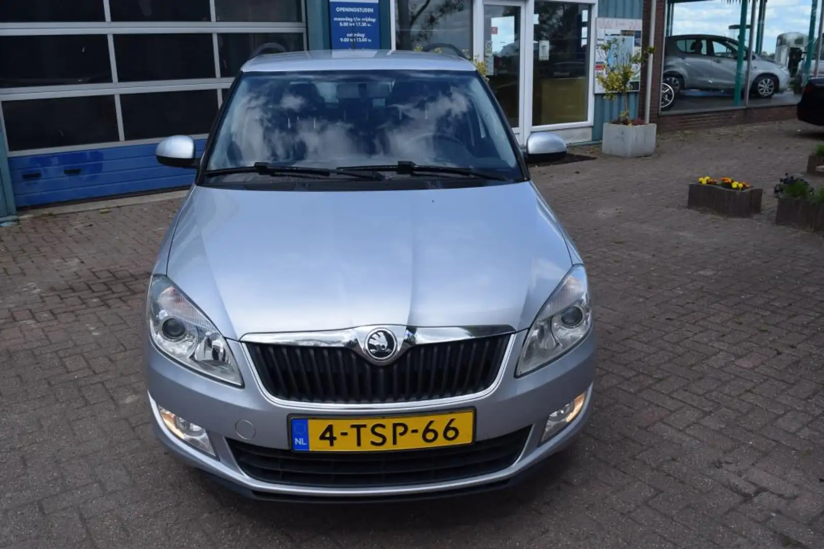 Skoda Fabia Combi 1.2 TSI Sprint AUTOMAAT/BOVAGGARANTIE Gris - 2