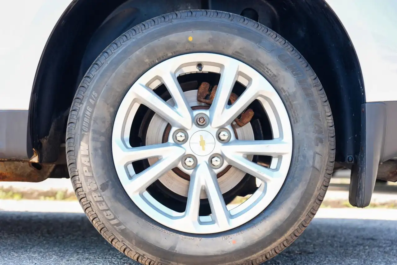 Chevrolet Equinox photo Chevrolet Equinox