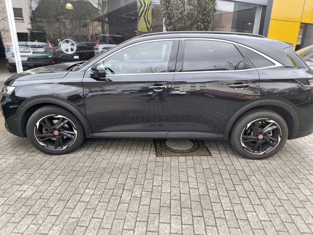 DS Automobiles DS 7 Crossback Performance Line