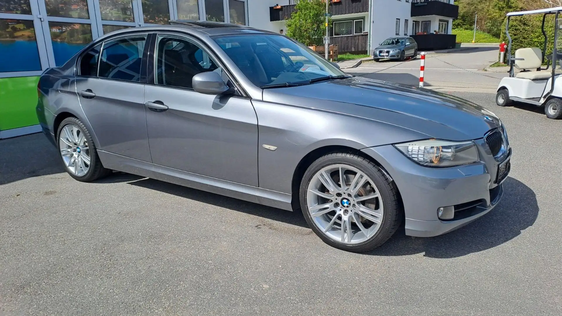 BMW 325 i xDrive 1.Hd Sportsitze Xenon Navi GSD Сірий - 1