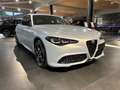 Alfa Romeo Giulia Competizione Q4 280PS Wit - thumbnail 3