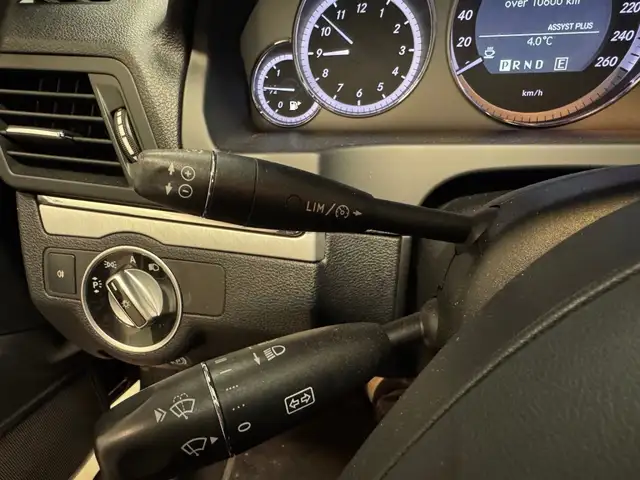 Mercedes-Benz E-Class view 16