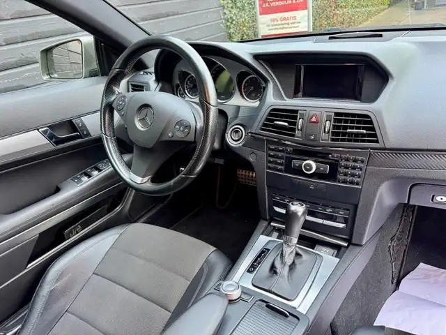 Mercedes-Benz E-Class view 9
