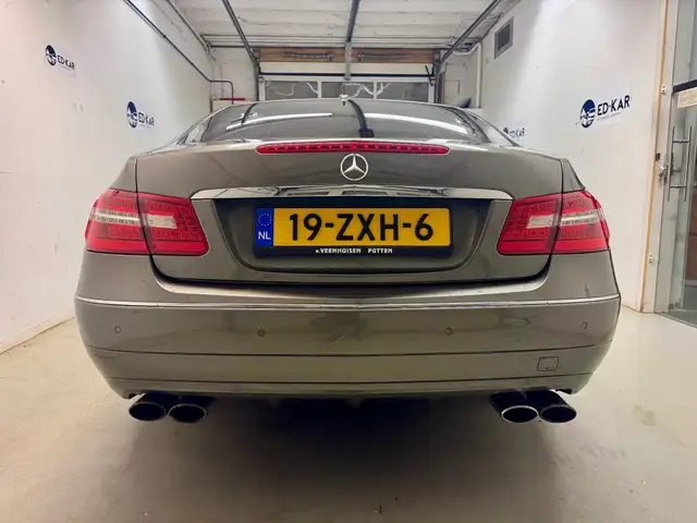 Mercedes-Benz E-Class view 7