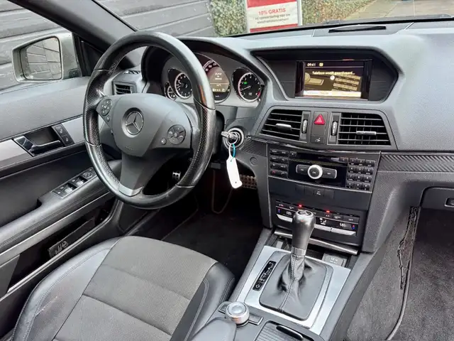 Mercedes-Benz E-Class view 2